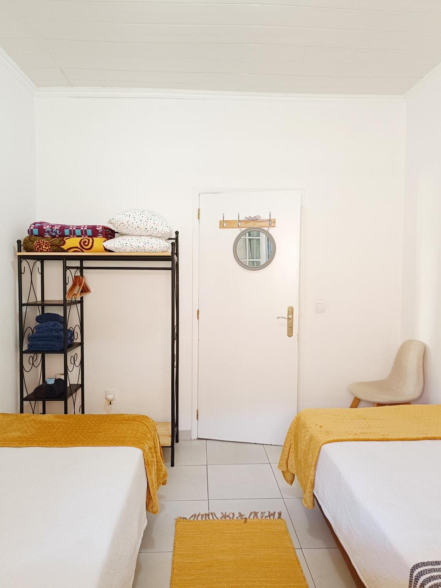 Home & Flower - Private Bedrooms Funchal Habitación foto