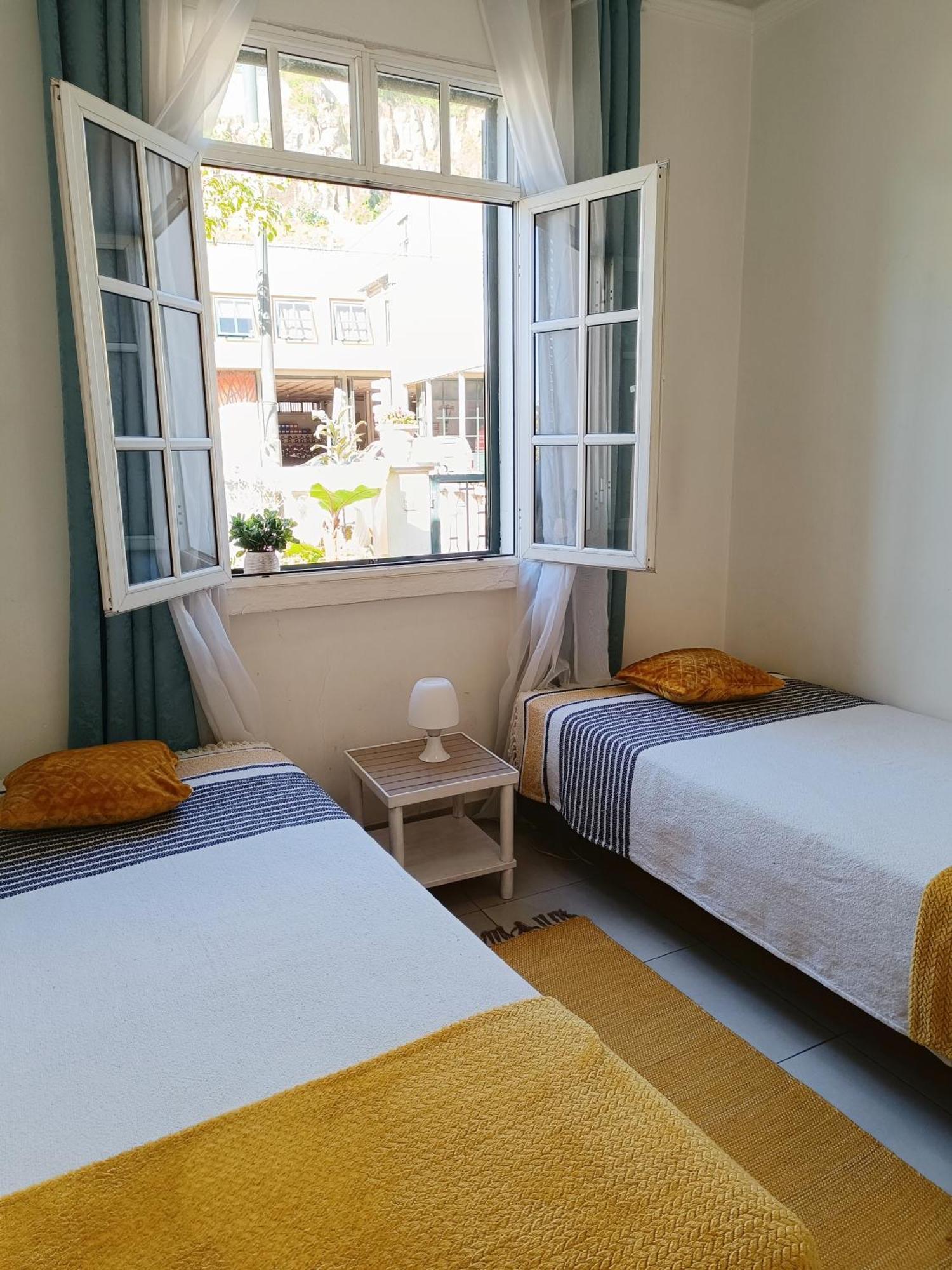 Home & Flower - Private Bedrooms Funchal Habitación foto